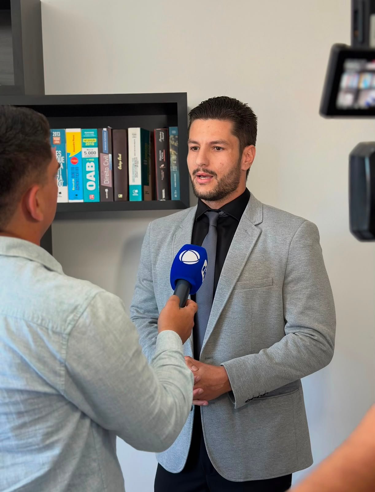 Mídia 3 — Dr. Adriano Junior em entrevista